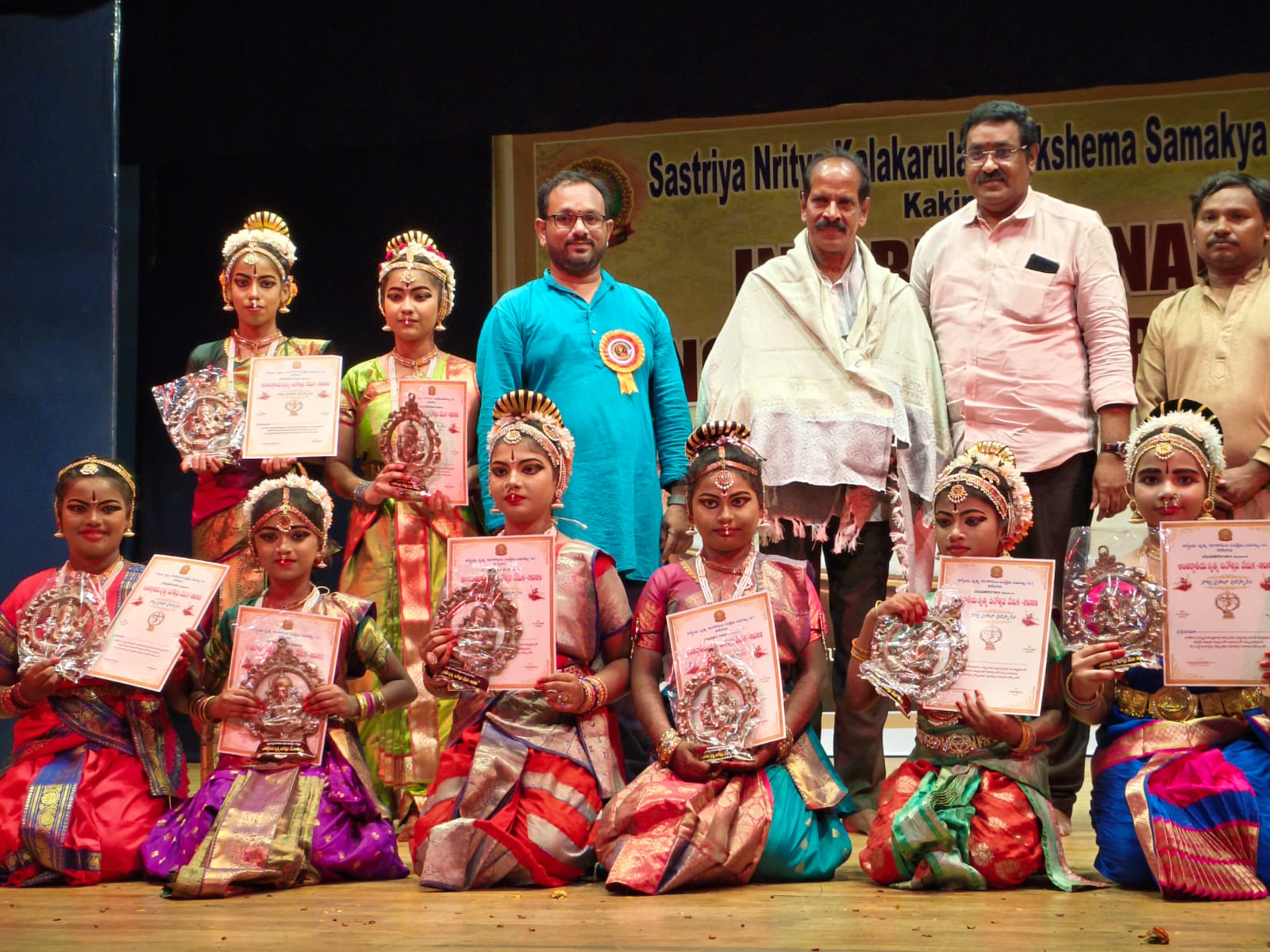 Kuchipudi mudras and steps